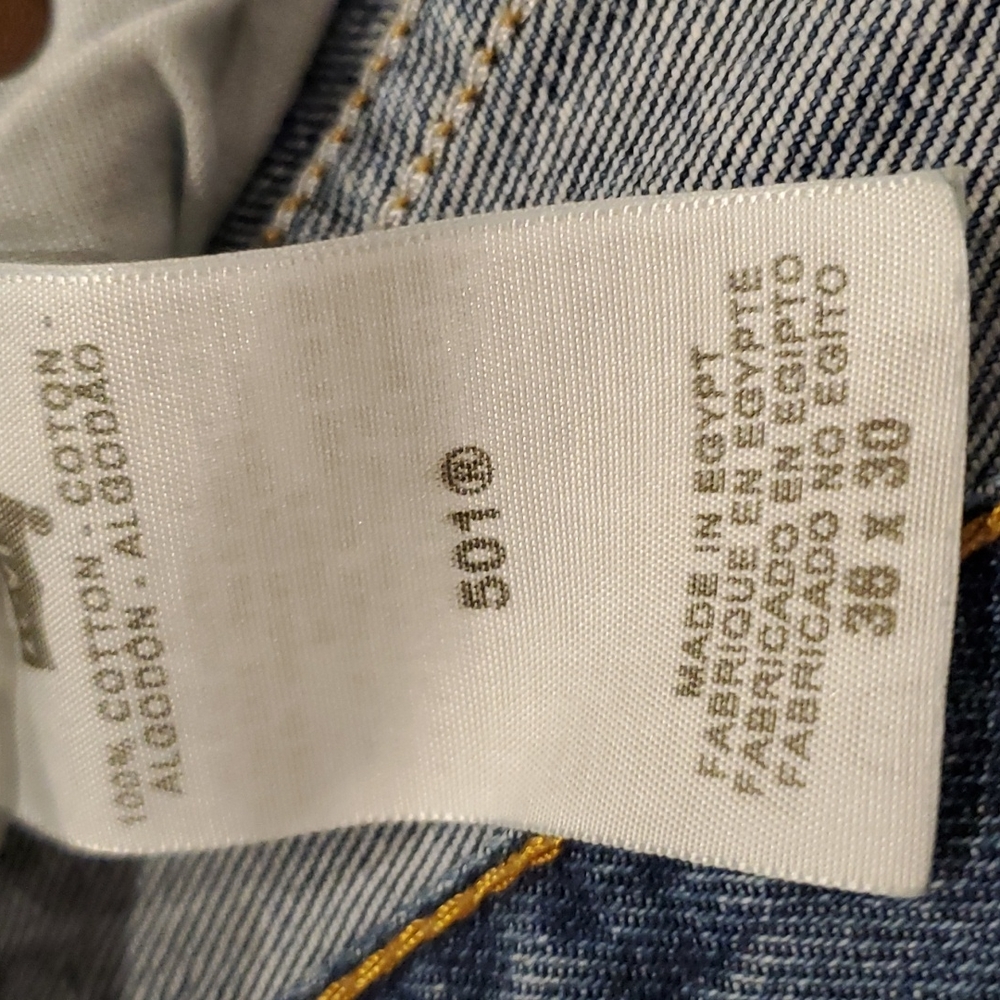 Levi's 501 button fly jeans - Picture 3 of 7